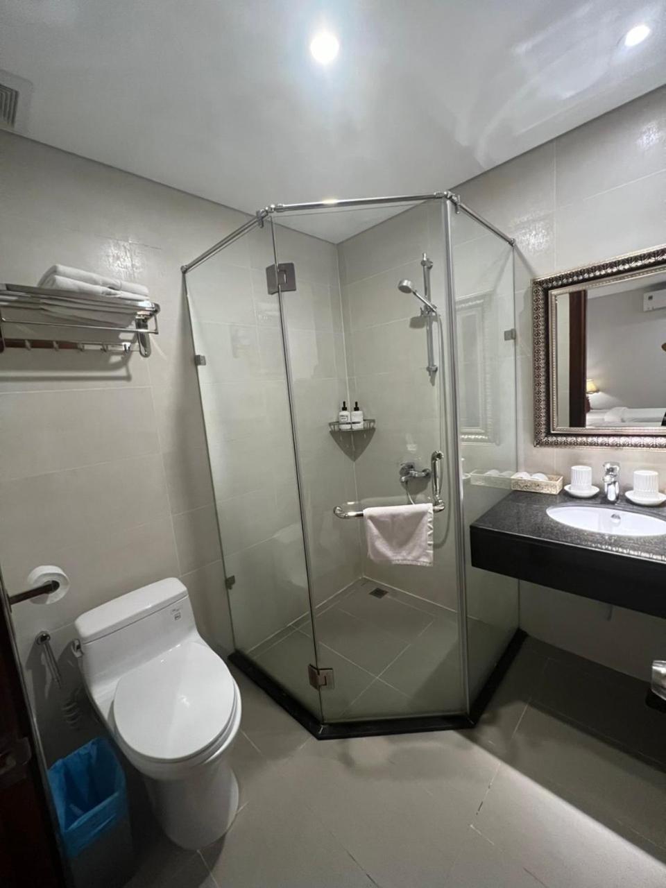 Galaxy Airport Hotel Ho Chi Minh City Exterior photo